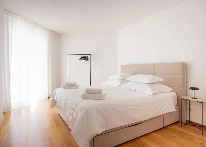 Sea View Apartment By Nono Ban